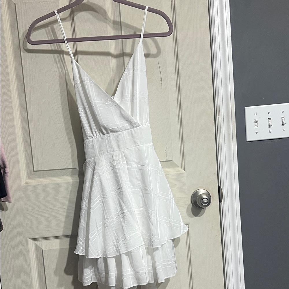 Elegant White Sleeveless Romper